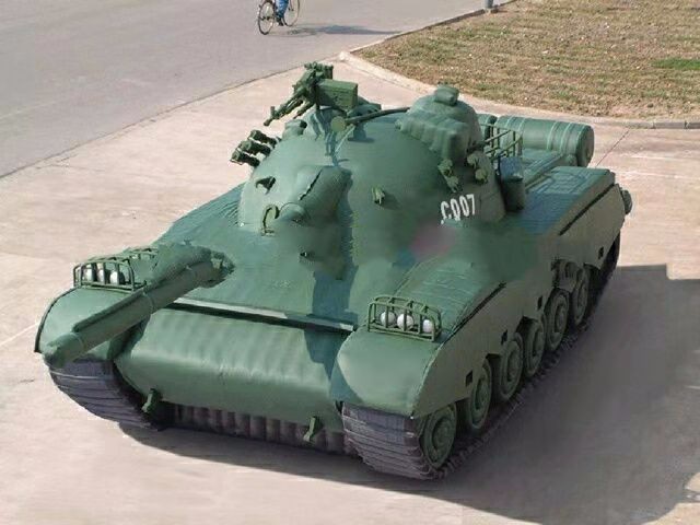 陆川小型军事坦克